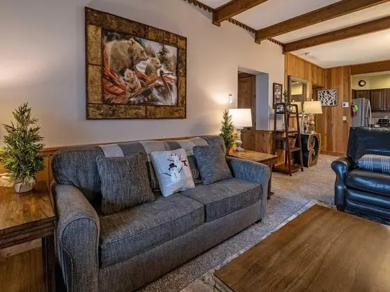 Daire, Birden Çok Yatak (2 Br:  Whistlepunk 28)