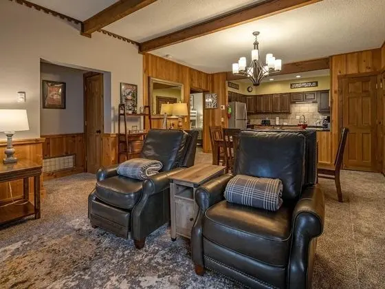 Daire, Birden Çok Yatak (2 Br:  Whistlepunk 28)