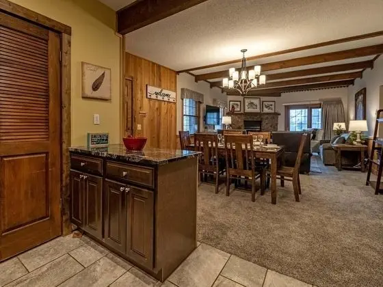 Daire, Birden Çok Yatak (2 Br:  Whistlepunk 28)