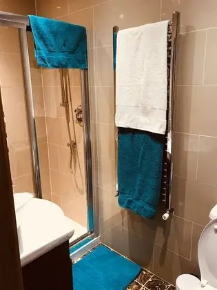 Deluxe Tek Büyük Yataklı Oda, Banyolu/Duşlu