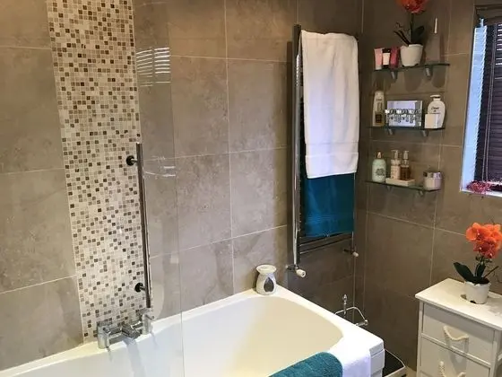 Deluxe Tek Büyük Yataklı Oda, Küvet