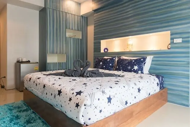 Ocean Beach Room