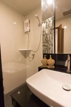 Ocean Beach Room