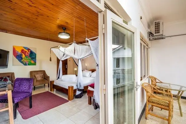 Deluxe Tek Büyük Yataklı Oda, Göl Manzaralı