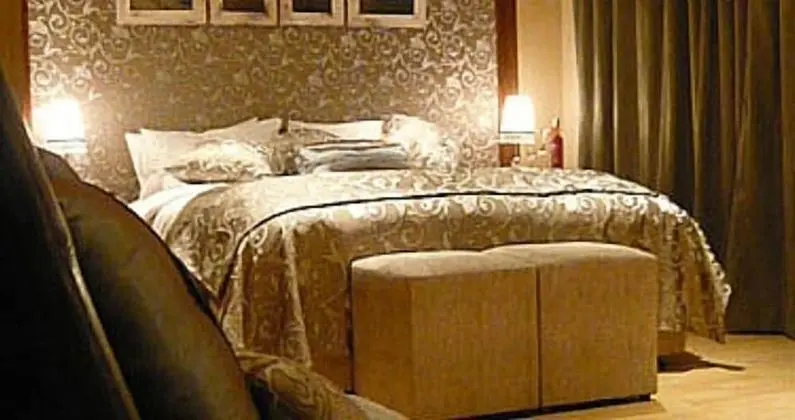 Luxury Oda