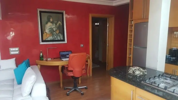 Deluxe Apart Daire, Sigara İçilebilir