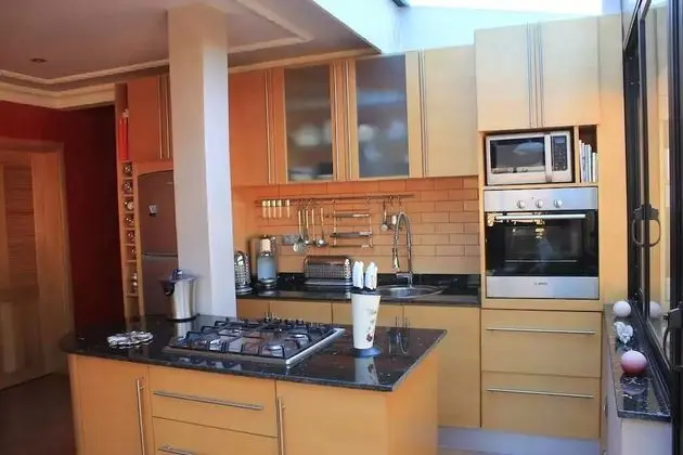 Deluxe Apart Daire, Sigara İçilebilir