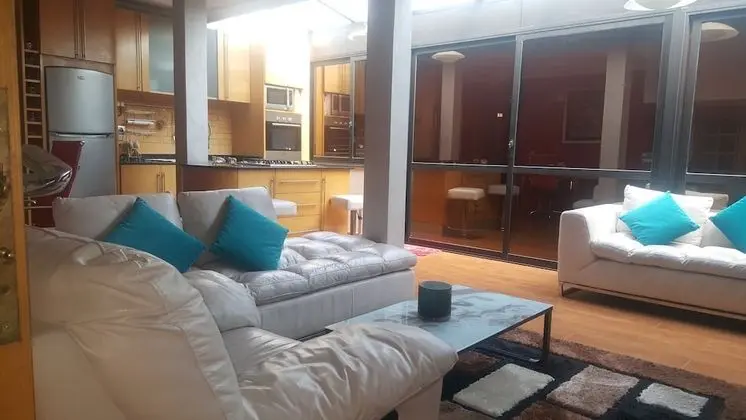 Deluxe Apart Daire, Sigara İçilebilir