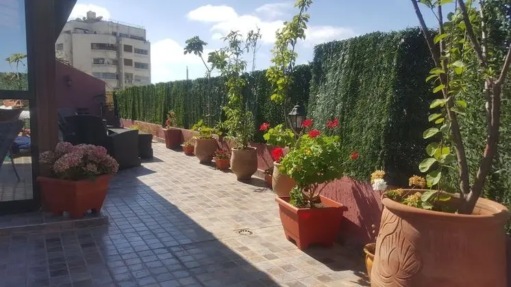 Deluxe Apart Daire, Sigara İçilebilir