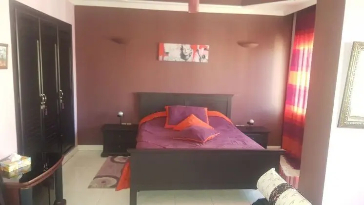 Signature Süit, 1 En Büyük (King) Boy Yatak, Sigara İçilmez