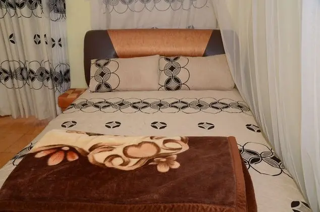 Tek Kişilik Oda, Bahçe Manzaralı
