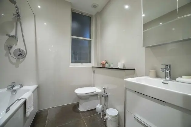 One bedroom apartment - Lower Ground Floor