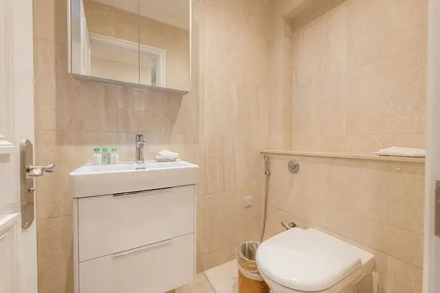 Two Bedroom Executive with Balcony/Terrace