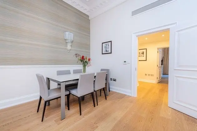 Two Bedroom Executive with Balcony/Terrace