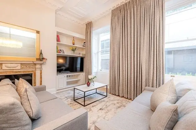 Two Bedroom Executive with Balcony/Terrace