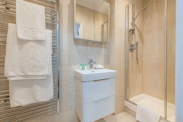 Two Bedroom Executive with Balcony/Terrace