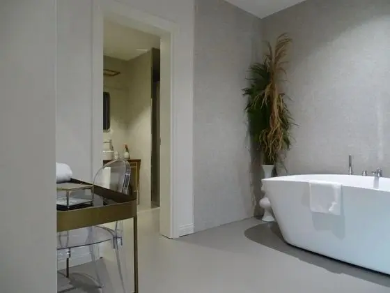 Junior Stüdyo Süit