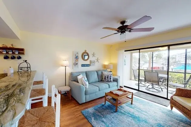 Daire (200 Lenell Rd 219)