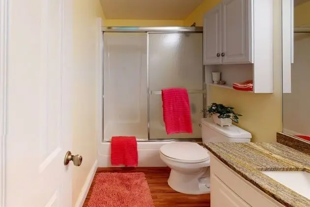 Daire (200 Lenell Rd 219)