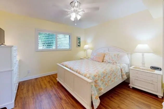 Daire (200 Lenell Rd 219)