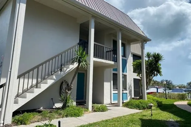 Daire (200 Lenell Rd 219)