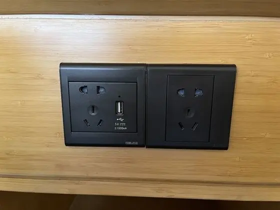 Business Tek Büyük Yataklı Oda, Şehir Manzaralı