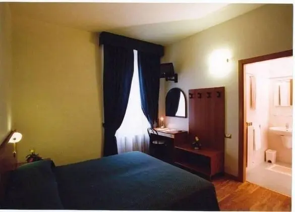 Tek Büyük veya İki Ayrı Yataklı Oda