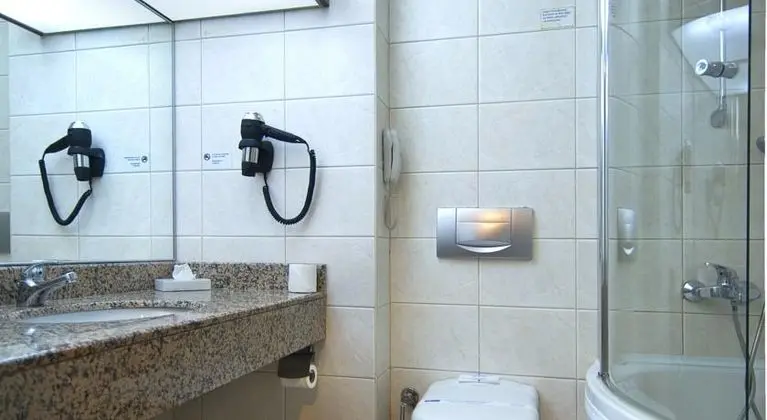 Standard Twin İki Ayrı Yataklı Oda