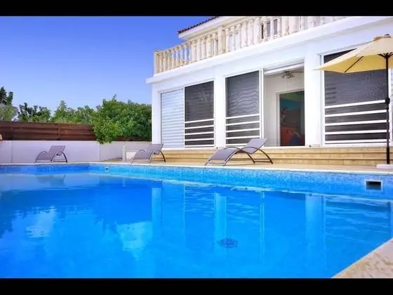 Villa, 3 Yatak Odası, Sigara İçilebilir, Balkon