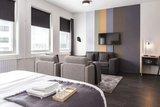 Family Suite Large