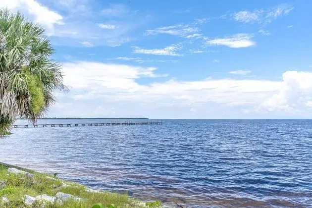 Oda (201 Little Harbor Inn)