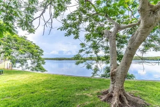 Oda (201 Little Harbor Inn)