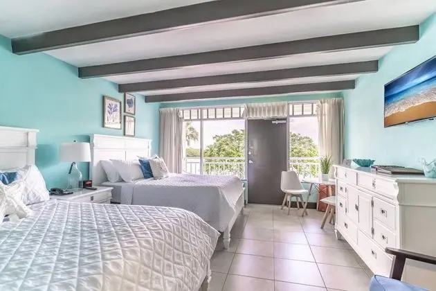 Oda (201 Little Harbor Inn)