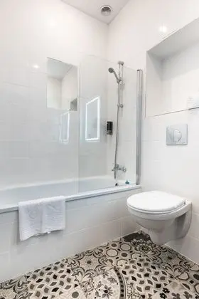 Comfort Tek Büyük veya İki Ayrı Yataklı Oda