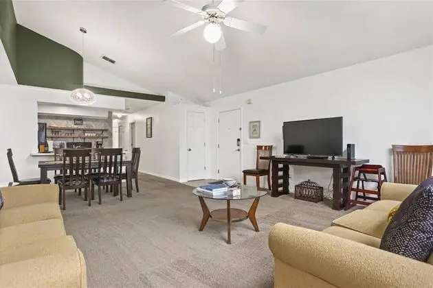 Daire (2036 Royal Palm Bay)
