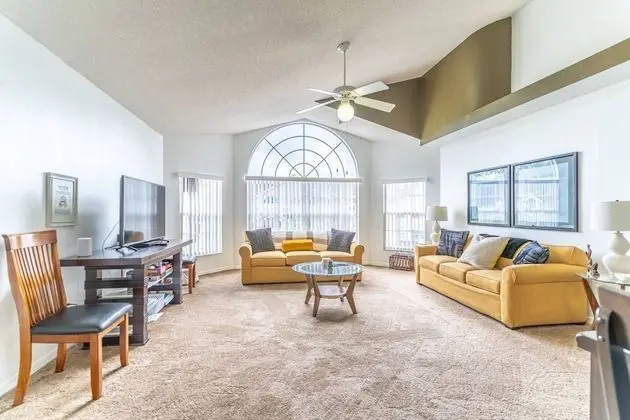 Daire (2036 Royal Palm Bay)