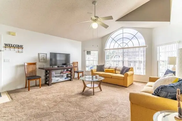 Daire (2036 Royal Palm Bay)