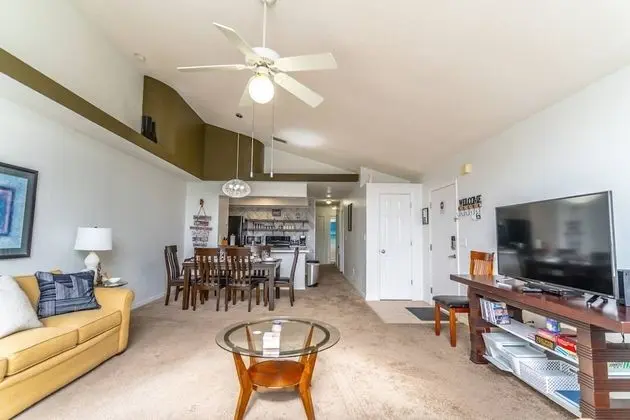 Daire (2036 Royal Palm Bay)