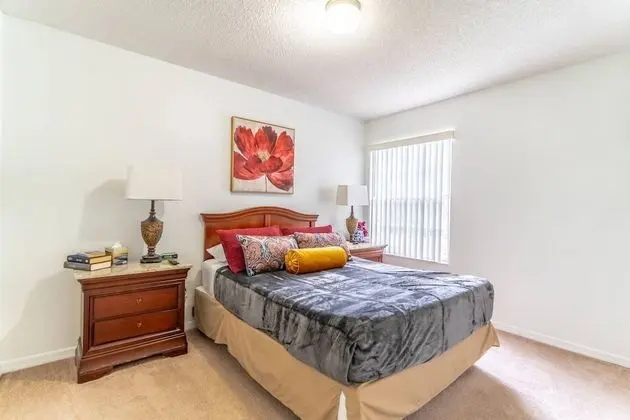 Daire (2036 Royal Palm Bay)