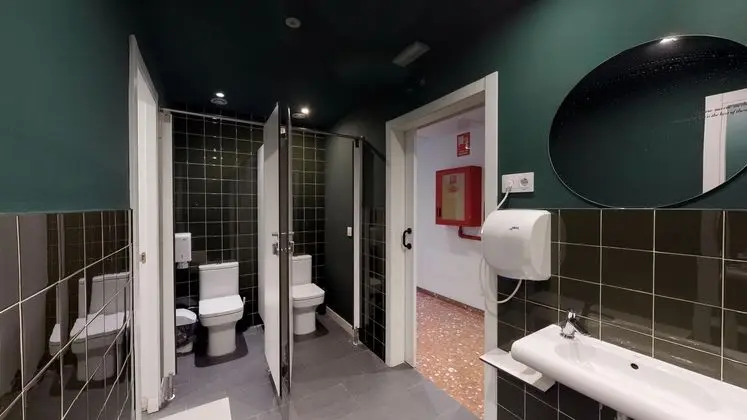 Ortak Ranzalı Oda, Karma Ranzalı Oda, Ortak Banyo (1 Bed in 8-Bed Dorm)