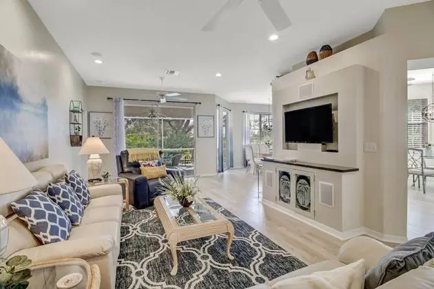 Ev (20879 Villareal Way)