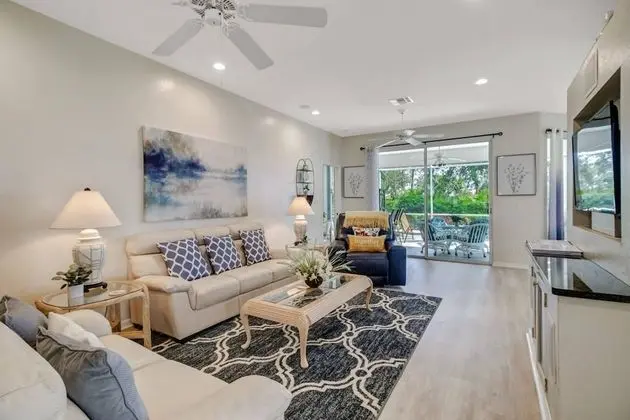 Ev (20879 Villareal Way)