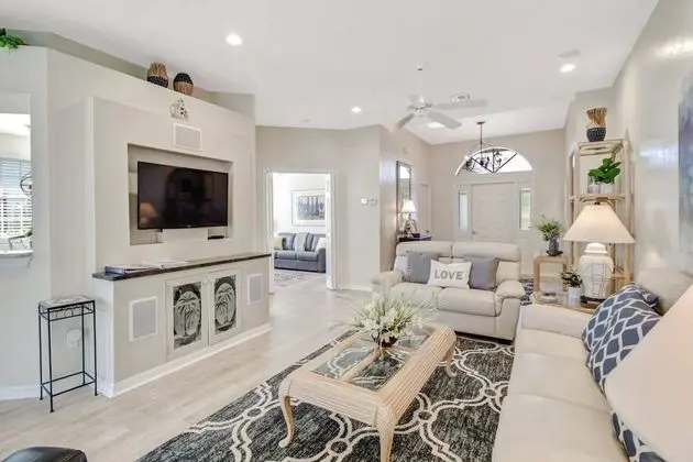 Ev (20879 Villareal Way)