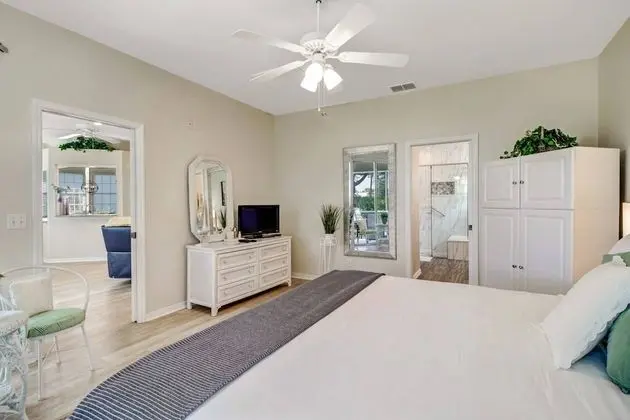Ev (20879 Villareal Way)