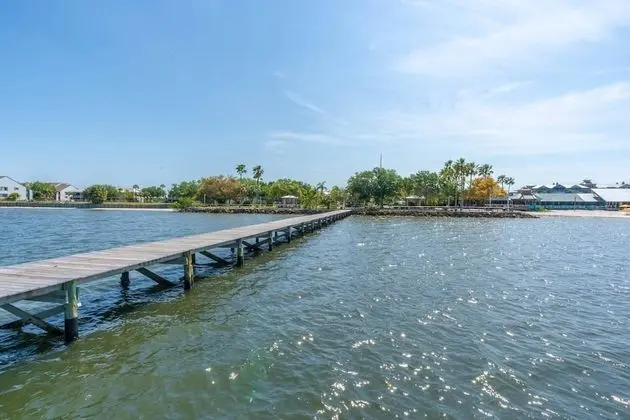 Oda (209 Little Harbor Inn)