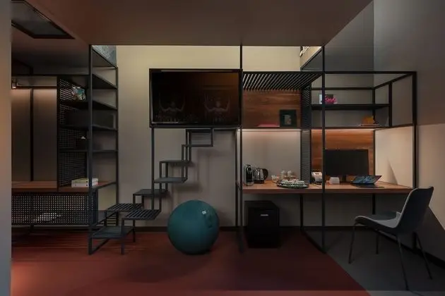 Outlaw - Lofted with King Bed