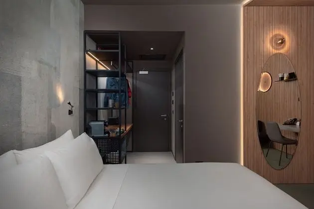 Wizard - King Bed