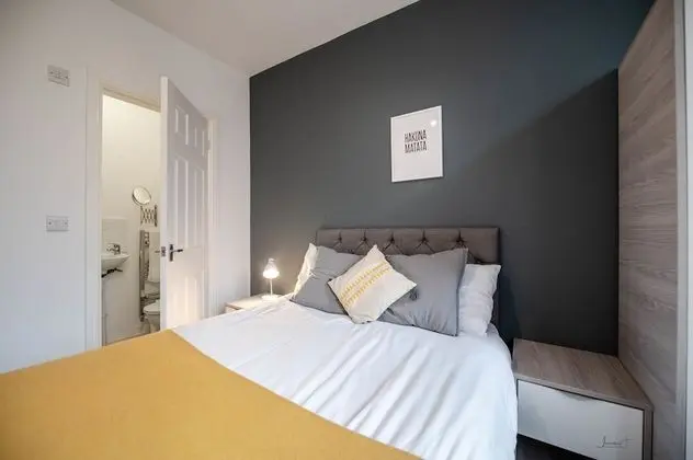 Comfort Tek Büyük Yataklı Oda
