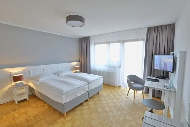 Büyük Yataklı Tek Kişilik Oda