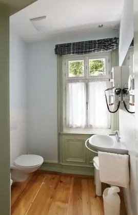 Büyük Yataklı Tek Kişilik Oda